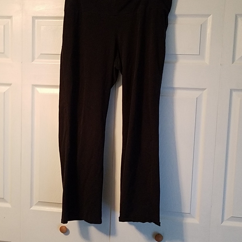 Black women control sweat pants